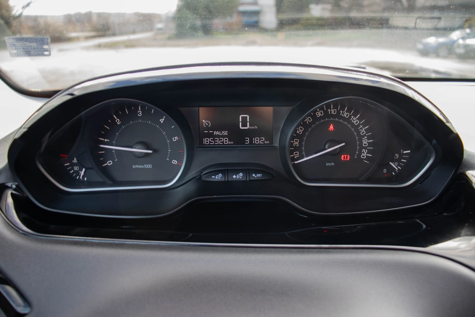 Peugeot 208 1.6 HDI  | Mobile.bg � ����������� 13