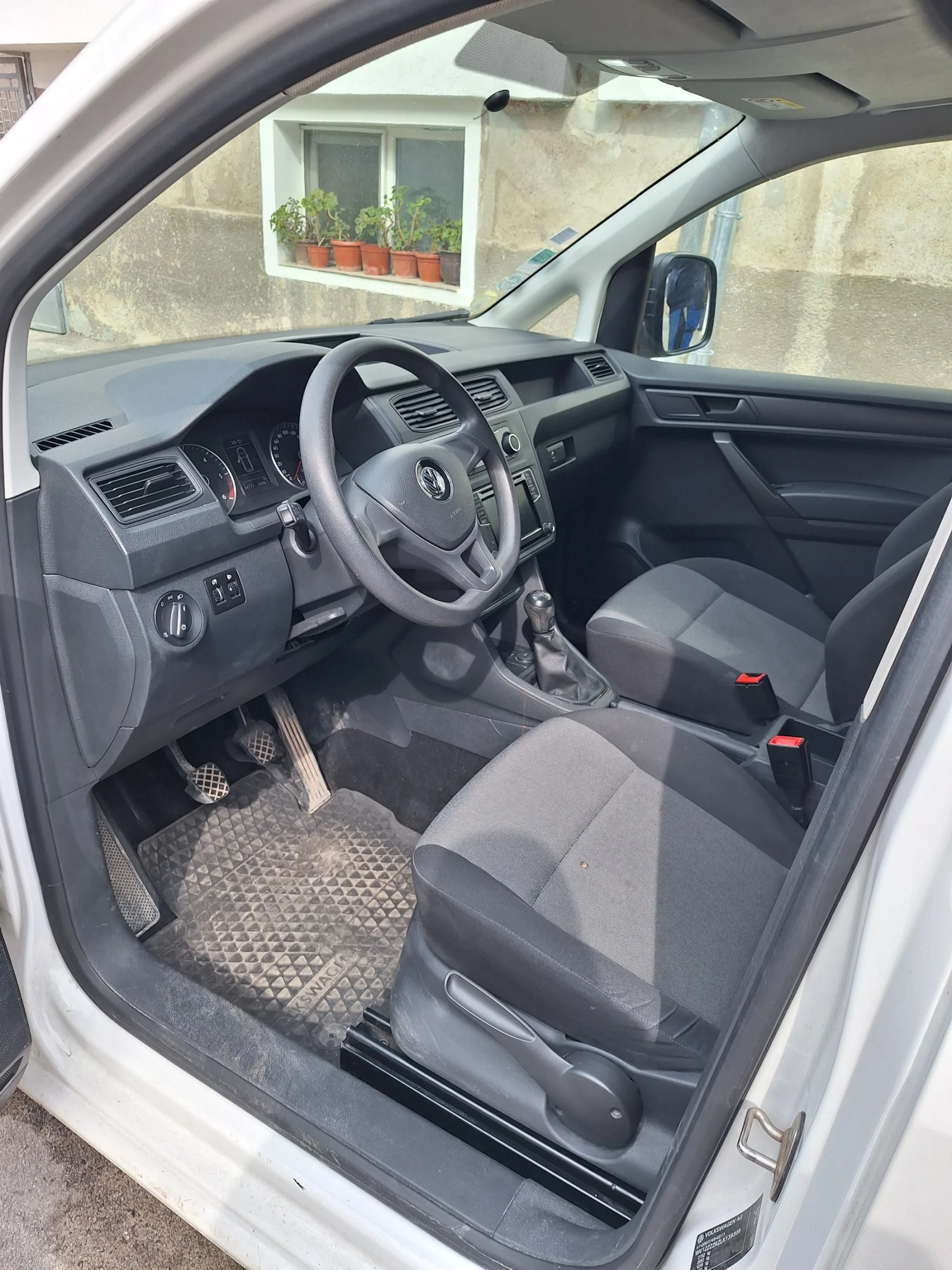 VW Caddy | Mobile.bg � ����������� 10
