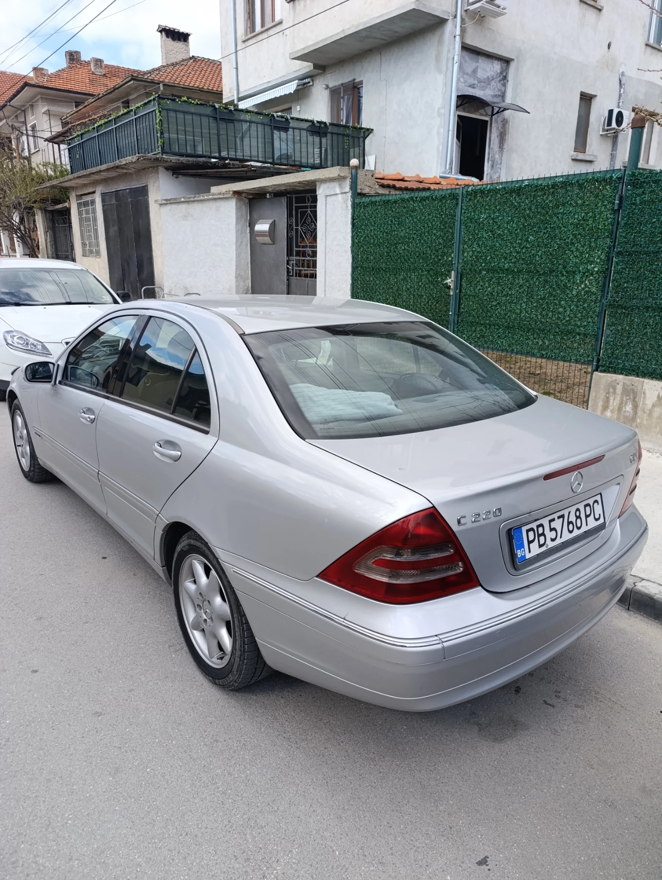 Mercedes-Benz C 220, снимка 3 - Автомобили и джипове - 54164503