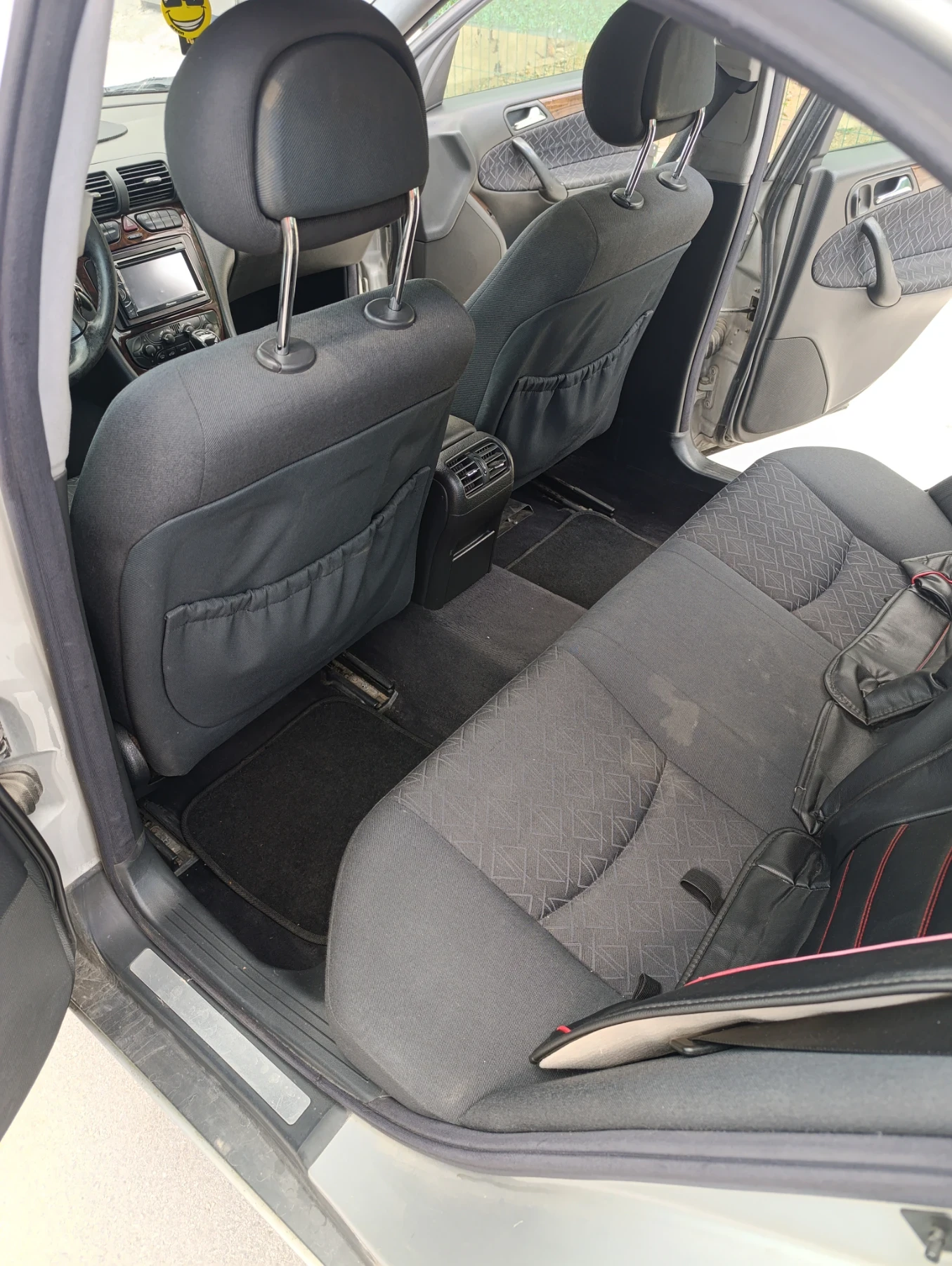 Mercedes-Benz C 220, снимка 7 - Автомобили и джипове - 54164503