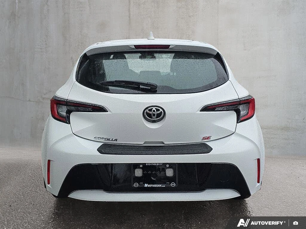 Toyota Corolla SE FWD, снимка 10 - Автомобили и джипове - 54356631