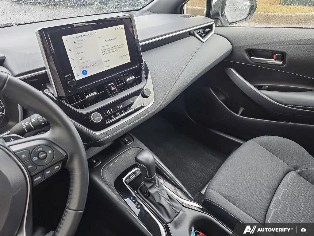 Toyota Corolla SE FWD, снимка 15 - Автомобили и джипове - 54356631