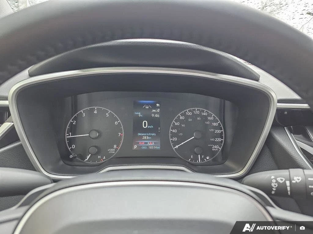 Toyota Corolla SE FWD, снимка 14 - Автомобили и джипове - 54356631