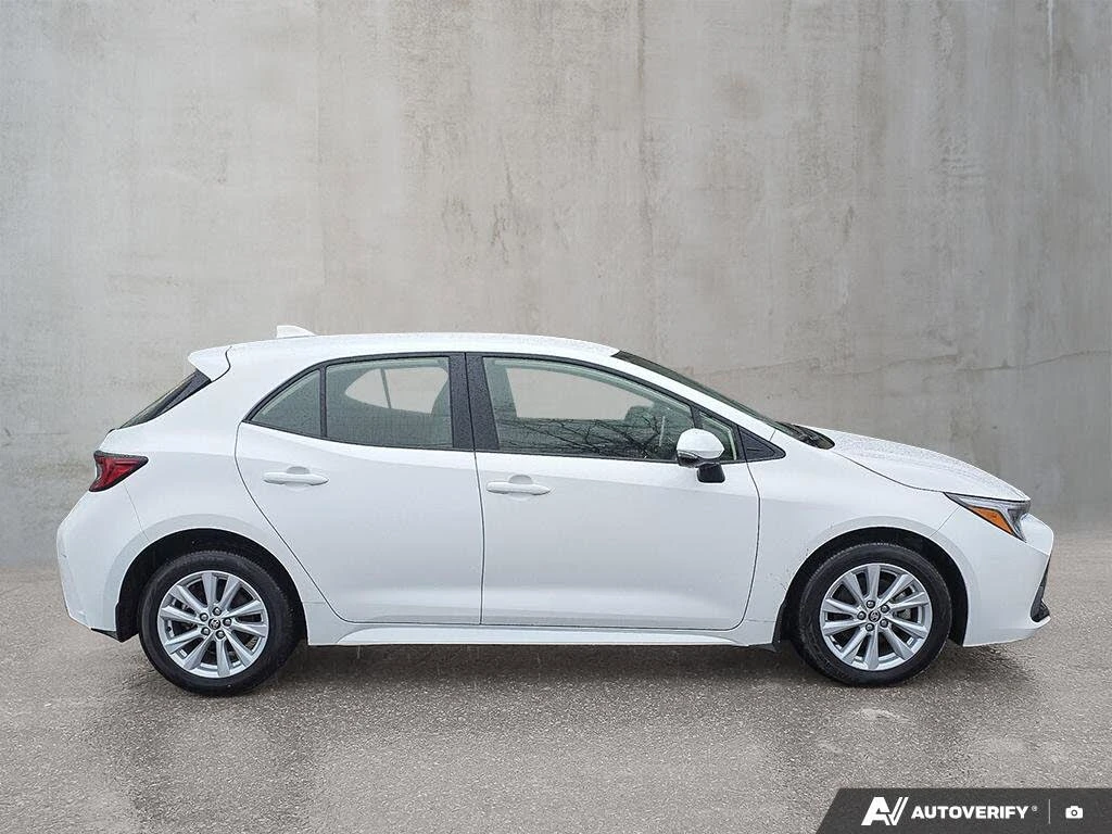 Toyota Corolla SE FWD, снимка 6 - Автомобили и джипове - 54356631