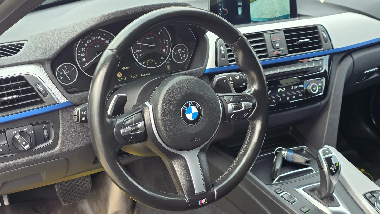 BMW 320 M-Pacet/120хил.км./X-Drive/Швейцария, снимка 8 - Автомобили и джипове - 54456760