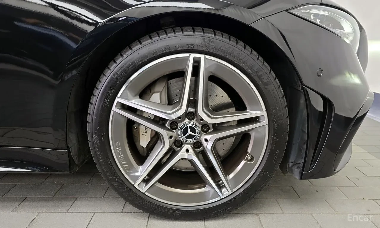 Mercedes-Benz CLS 300 D 4MATIC / FACELIFT / BURMESTER / HUD / ОБДУХ, снимка 5 - Автомобили и джипове - 54769443