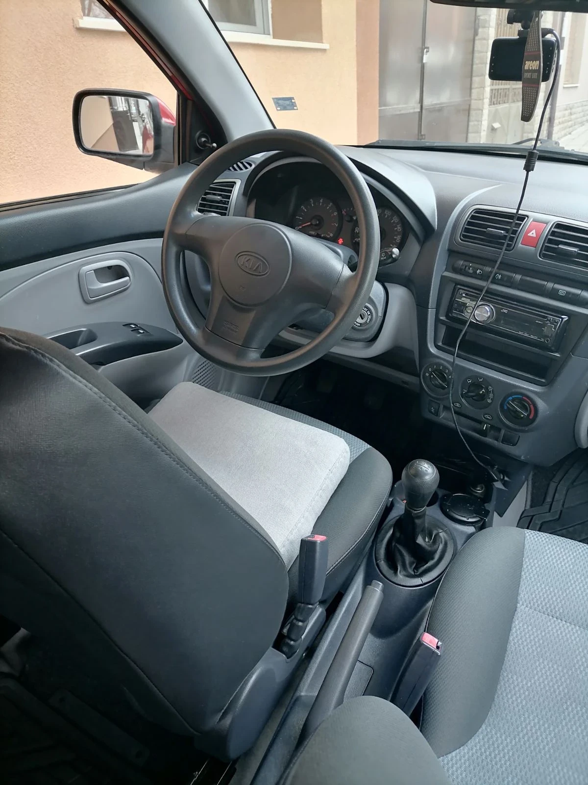 Kia Picanto, снимка 10 - Автомобили и джипове - 55315544