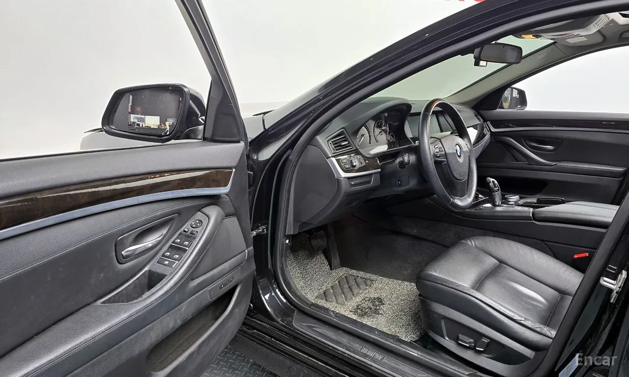 BMW 528, снимка 4 - Автомобили и джипове - 55261209