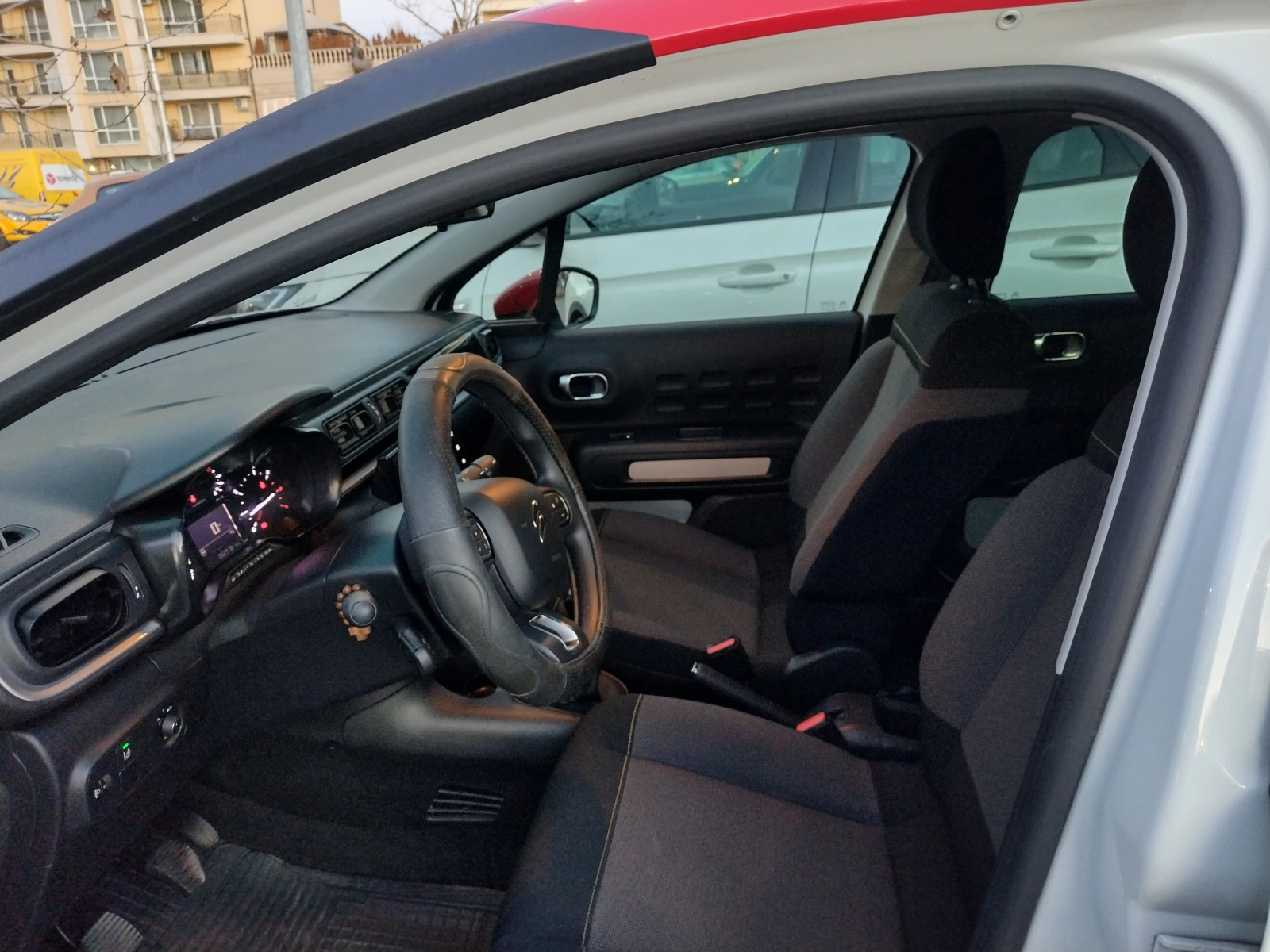 Citroen C3 C3 III 1.2 PureTech 82hp, снимка 9 - Автомобили и джипове - 55464856