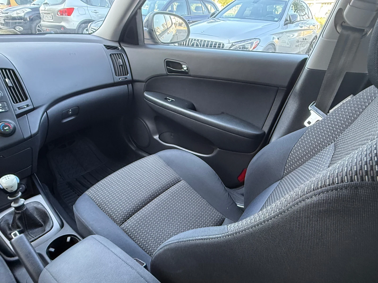 Hyundai I30 1.6 dizel, снимка 11 - Автомобили и джипове - 55848328