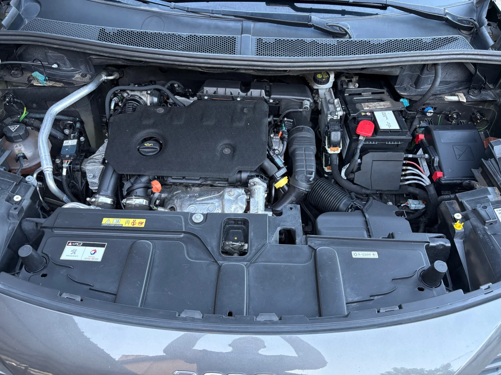 Peugeot 3008 BLUE HDI 130 S&S EAT8 ALLUR, снимка 17 - Автомобили и джипове - 56023280