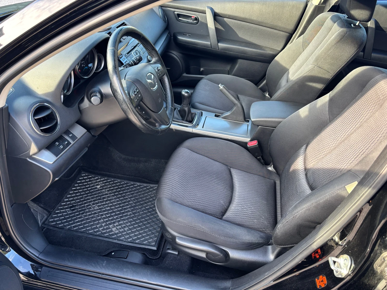 Mazda 6 2.2d 129к.с. 198.000км, снимка 8 - Автомобили и джипове - 56113539