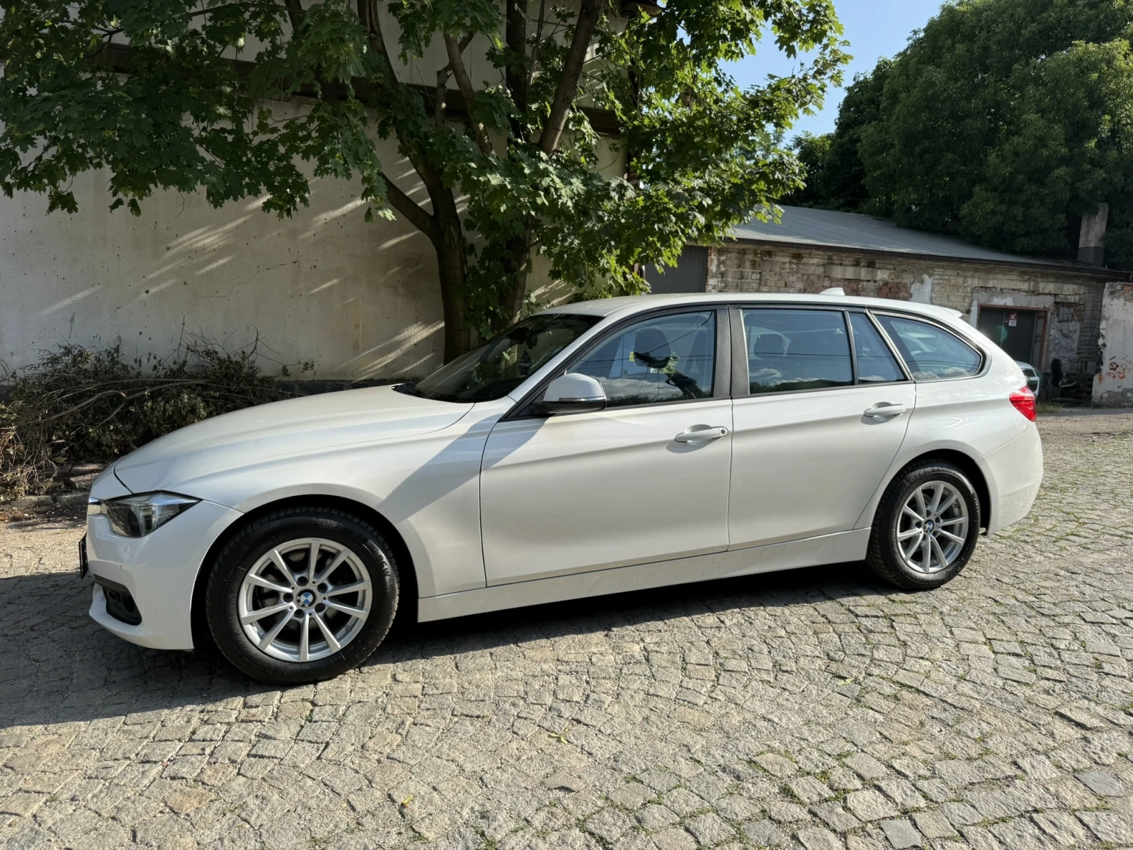 BMW 318 FACELIFT, снимка 7 - Автомобили и джипове - 56133370