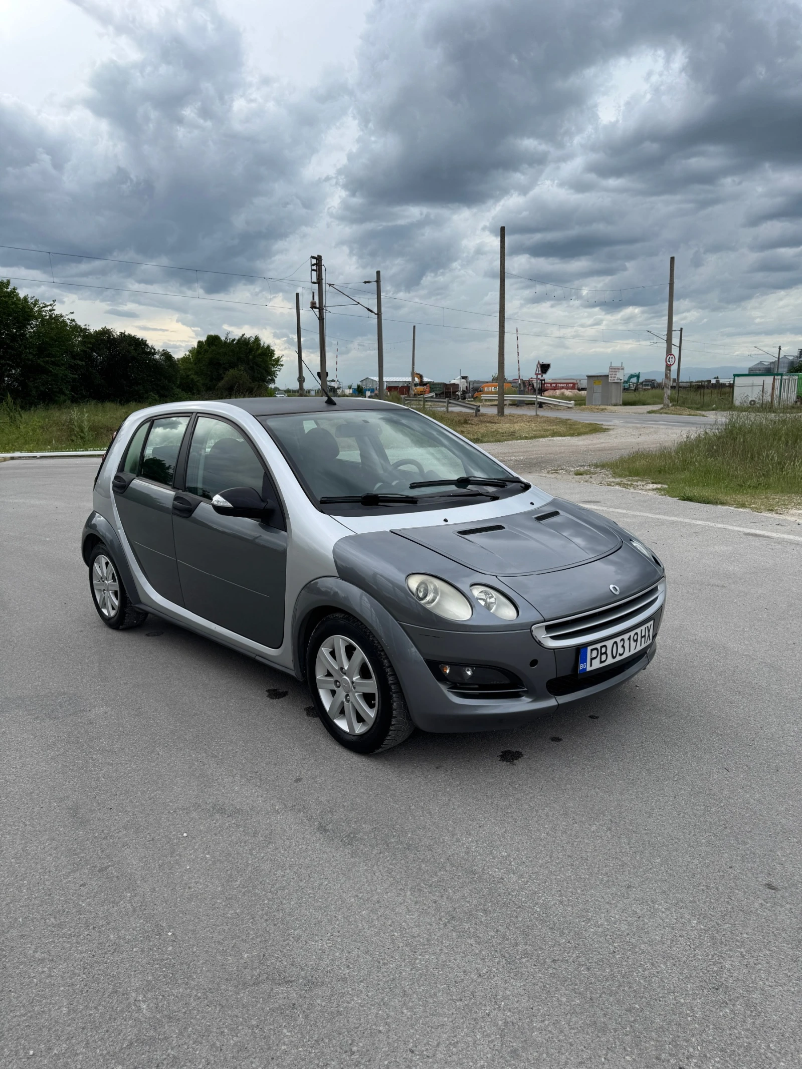 Smart Forfour 1.5i, снимка 4 - Автомобили и джипове - 56293592