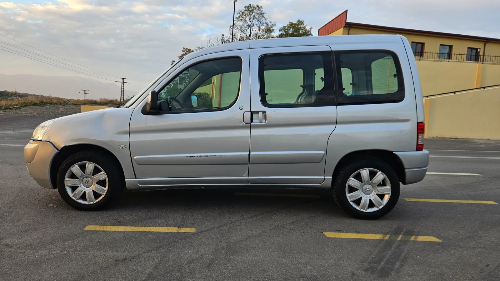 Citroen Berlingo 1.6 HDI, снимка 7 - Автомобили и джипове - 56618488