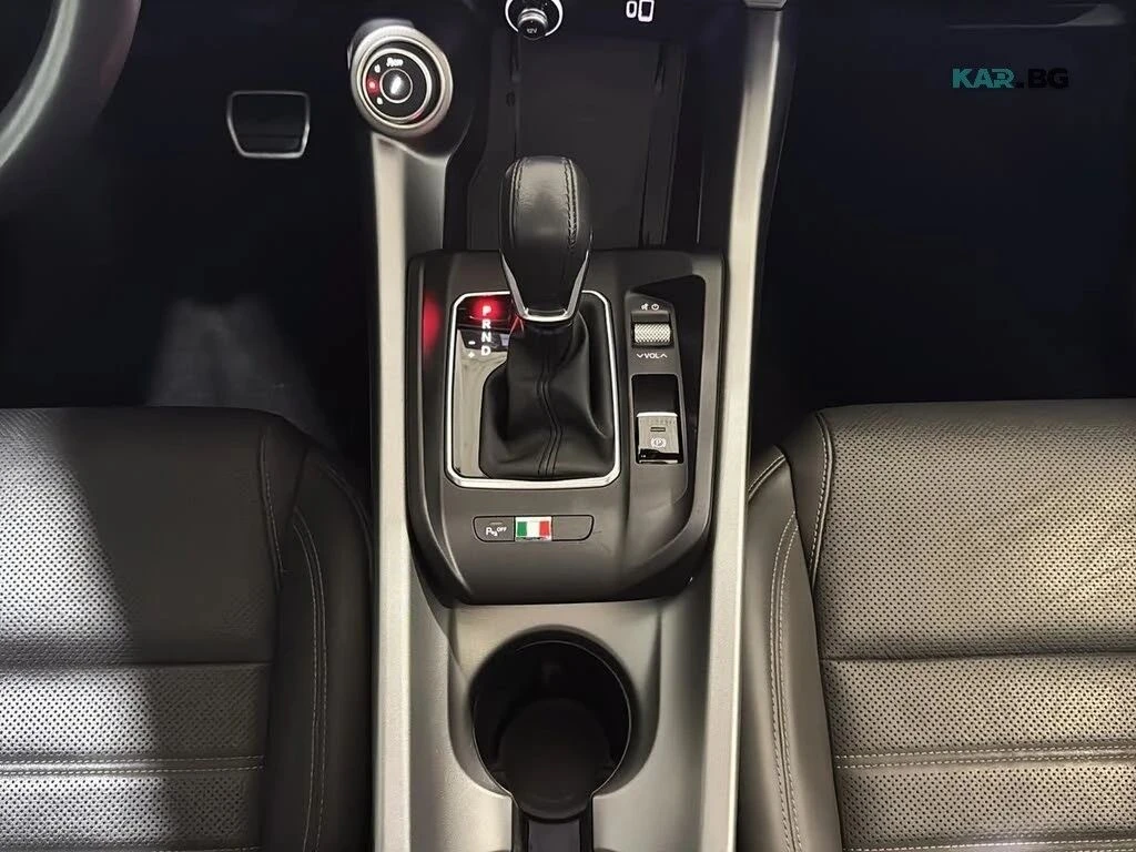 Alfa Romeo Tonale, снимка 12 - Автомобили и джипове - 56711675