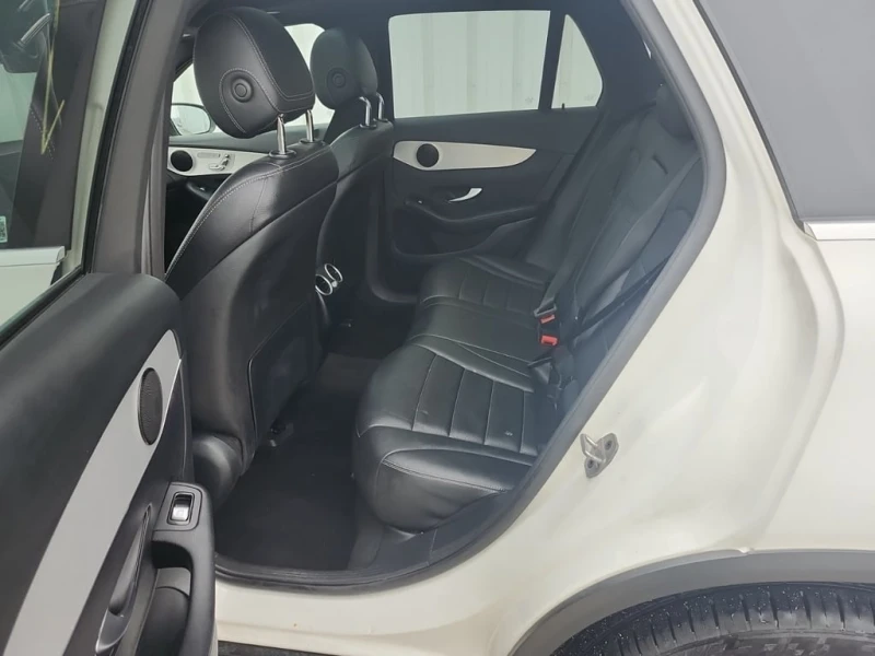 Mercedes-Benz GLC 2021 300 4MATIC * БЕЗ ПЪРВОНАЧАЛНА ВНОСКА, снимка 13 - Автомобили и джипове - 53101861