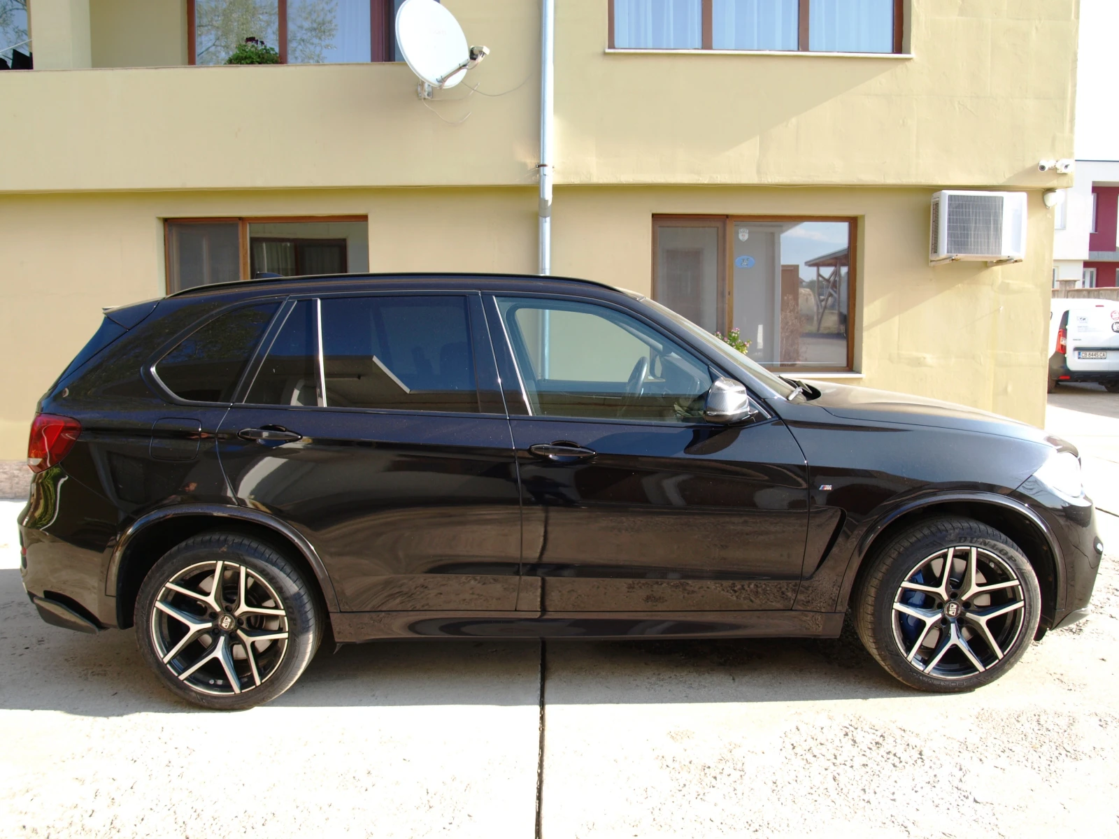 BMW X5 40D M PERFORMANCE PACK - изображение 3