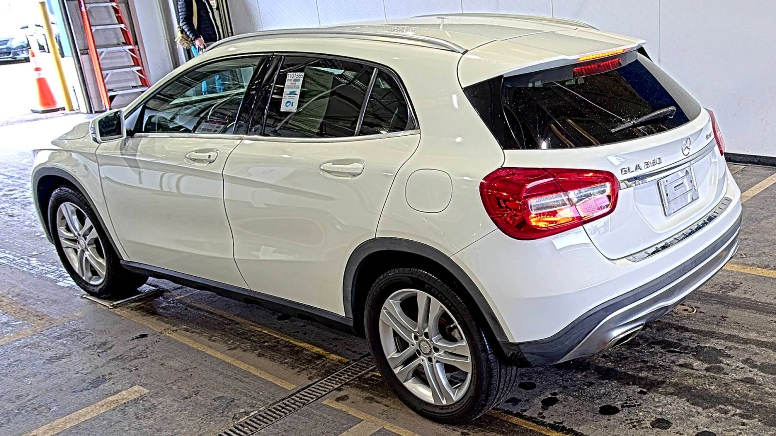 Mercedes-Benz GLA 250 Harman* подгрев* камера* 1 собственик - изображение 6