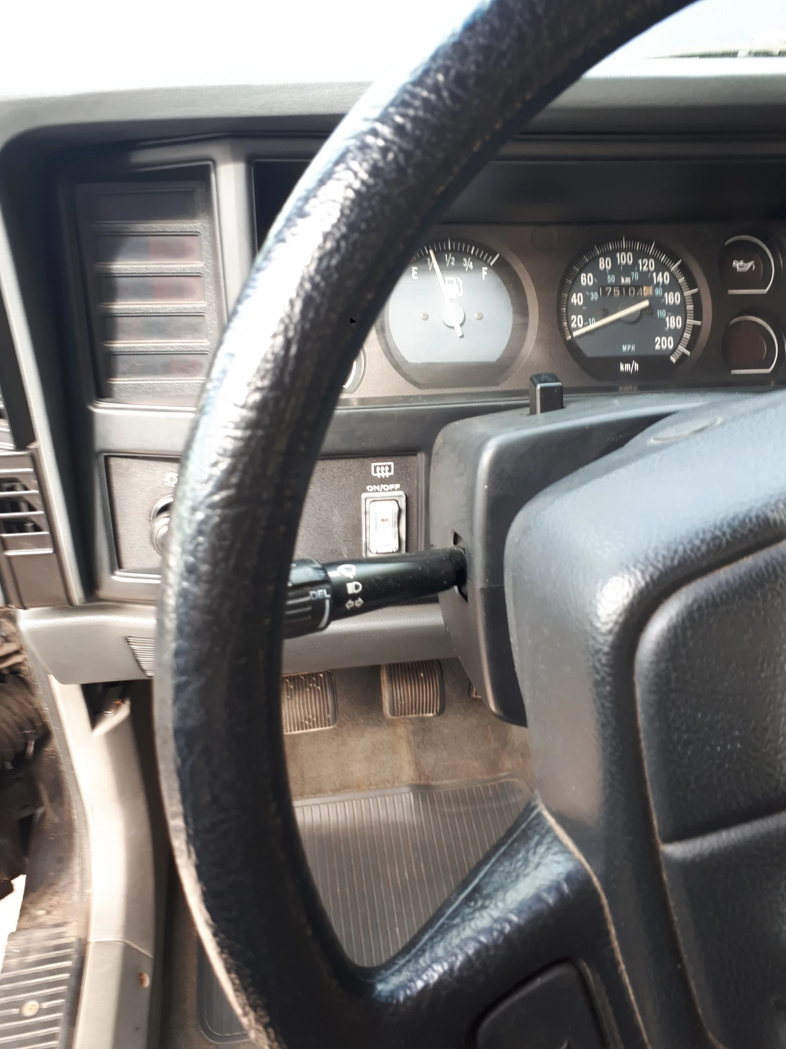 Jeep Cherokee  - изображение 8