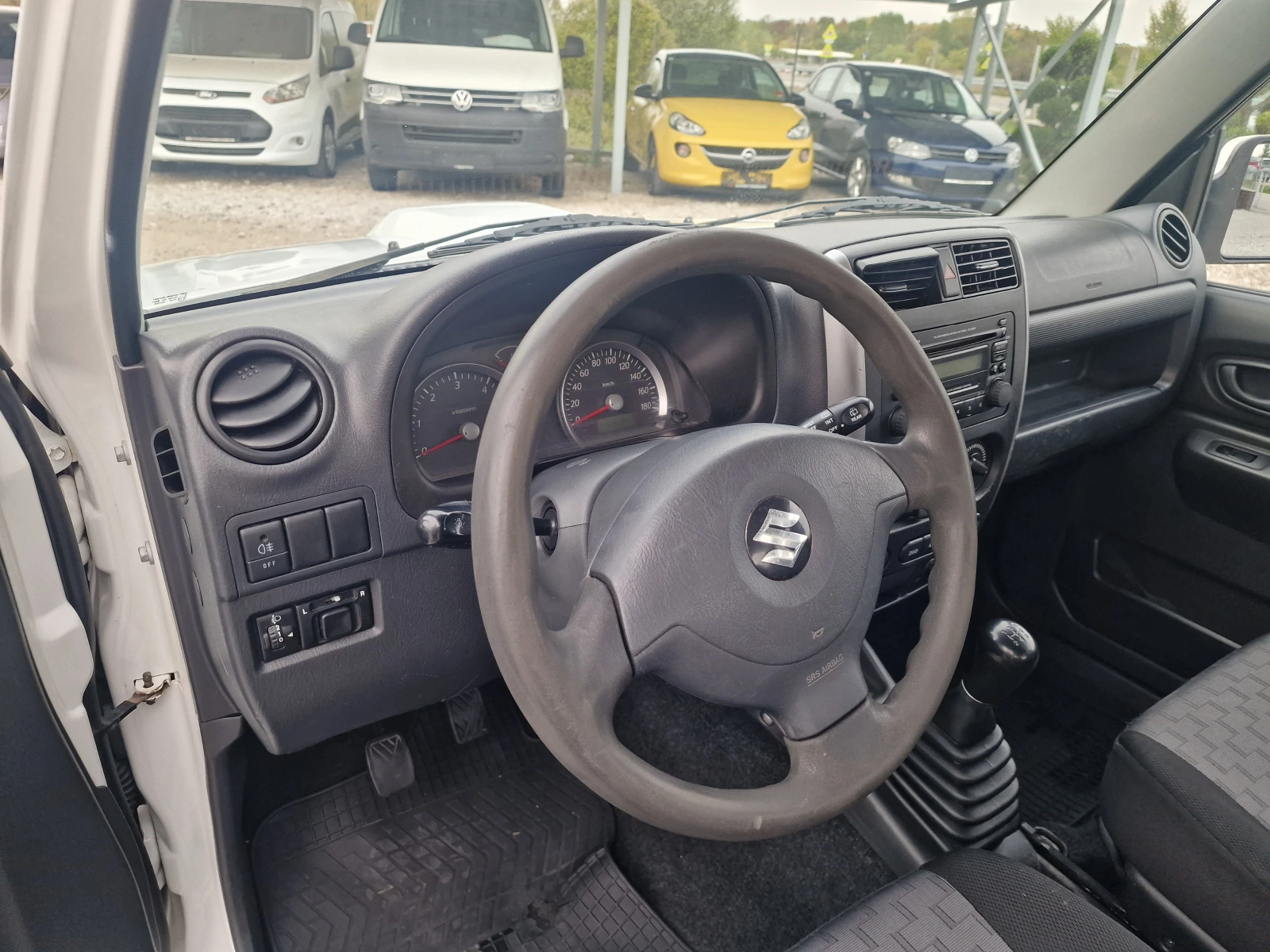Suzuki Jimny 1.5DCI 4X4 - изображение 10