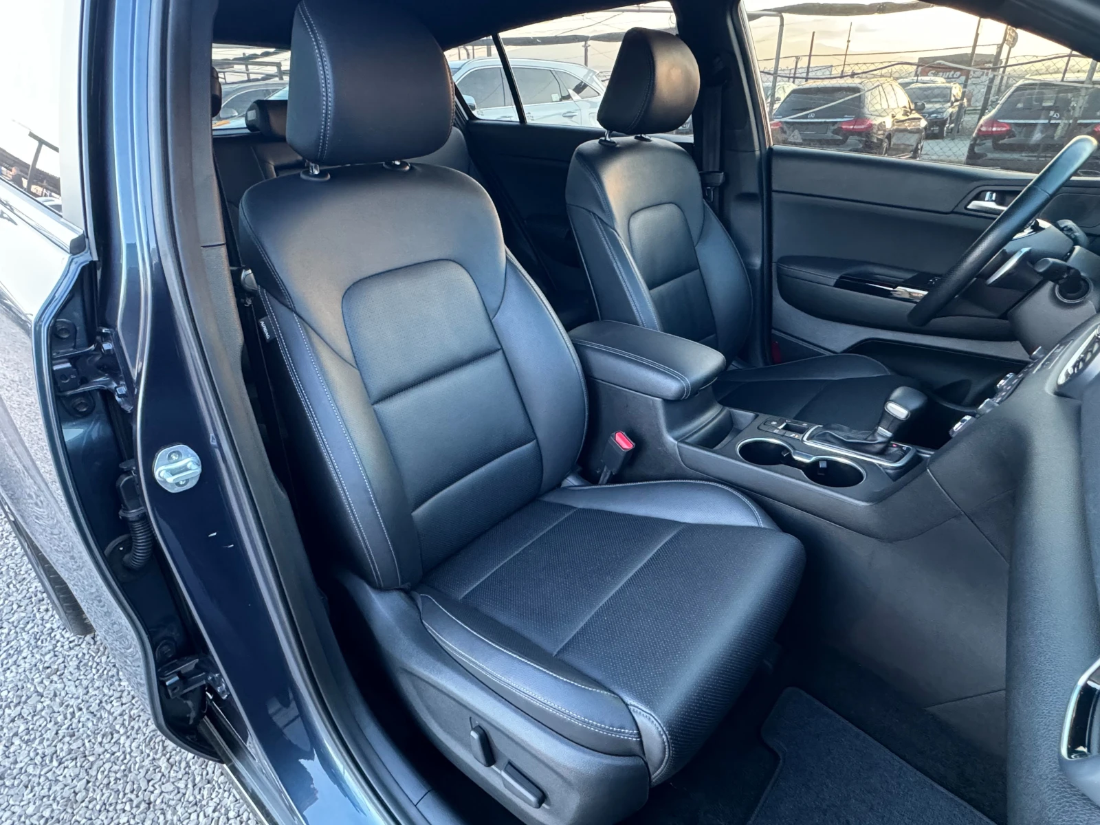 Kia Sportage 2.0D 2WD ! FaceLift ! GT Line ! - изображение 10