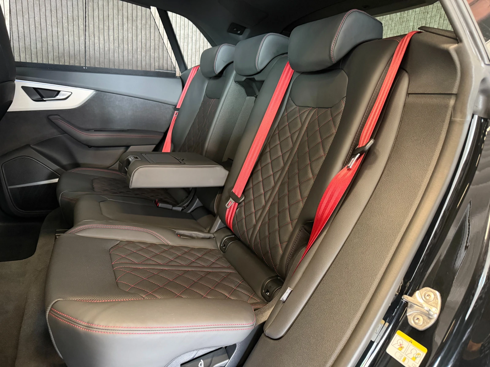 Audi SQ8 TSFI QUATTRO HEAD UP PANO 360 CAMERA, снимка 14 - Автомобили и джипове - 54465222