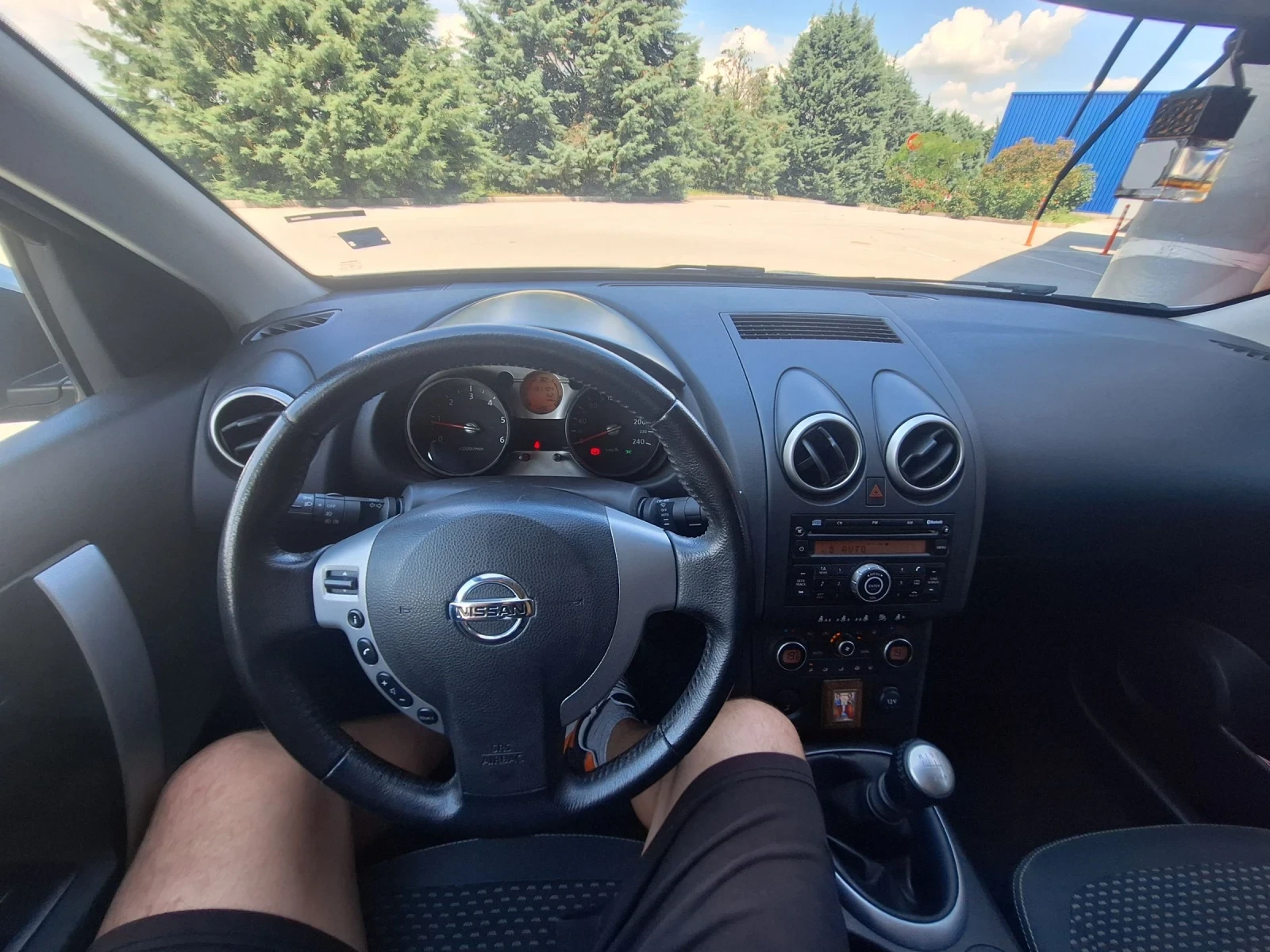 Nissan Qashqai 1.5dci, снимка 7 - Автомобили и джипове - 54952002