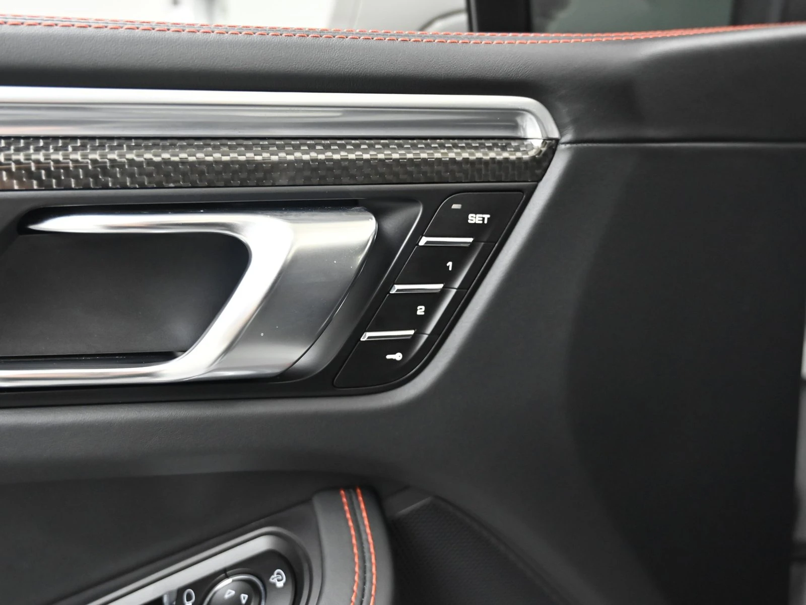 Porsche Macan НАЛИЧНА КРАЙНА ЦЕНА, снимка 12 - Автомобили и джипове - 55227137