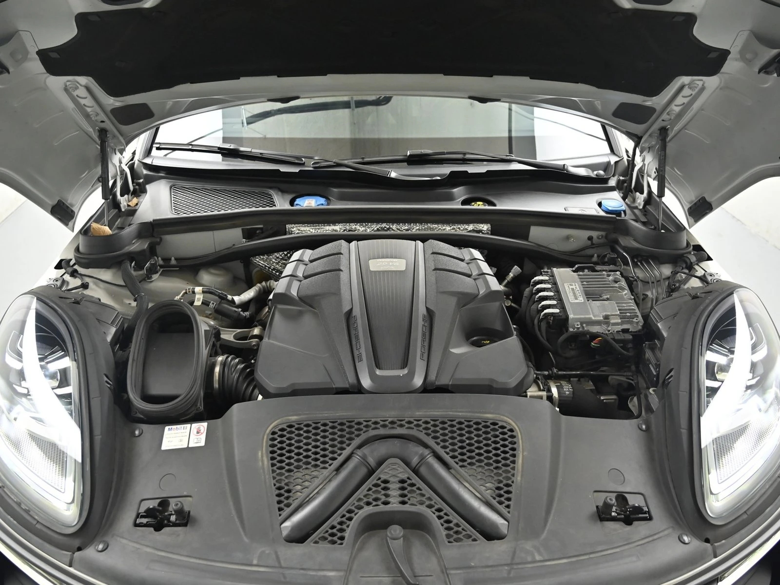 Porsche Macan НАЛИЧНА КРАЙНА ЦЕНА