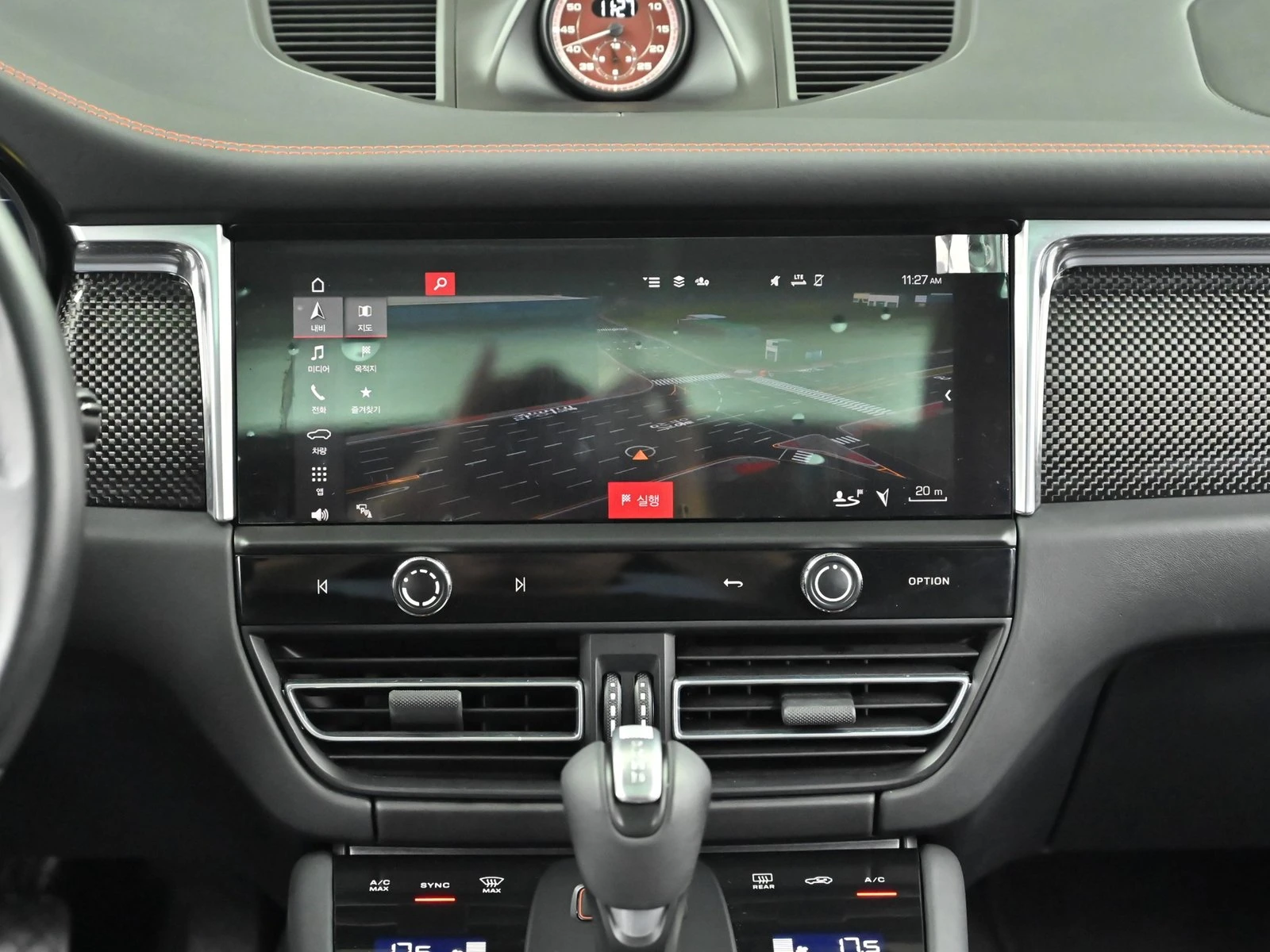 Porsche Macan НАЛИЧНА КРАЙНА ЦЕНА, снимка 14 - Автомобили и джипове - 55227137