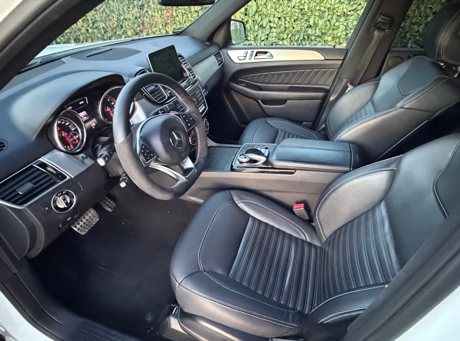 Mercedes-Benz GLE 350 CDI* AMG* PANORAMA, снимка 7 - Автомобили и джипове - 55812074