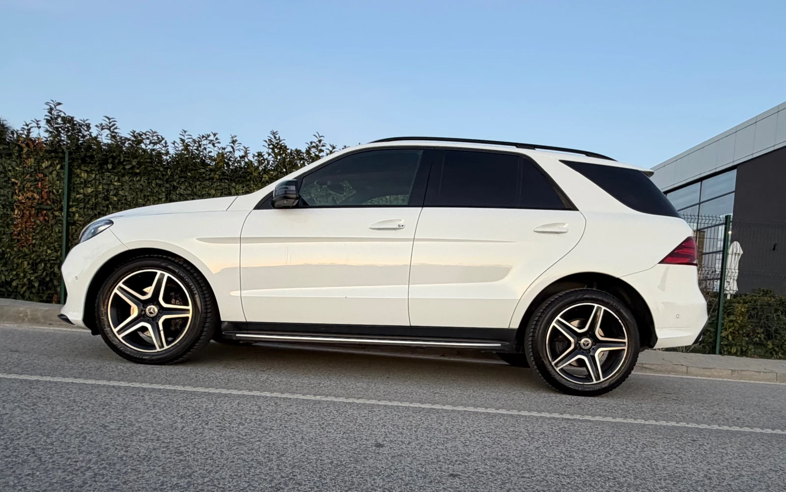 Mercedes-Benz GLE 350 CDI* AMG* PANORAMA, снимка 6 - Автомобили и джипове - 55812074