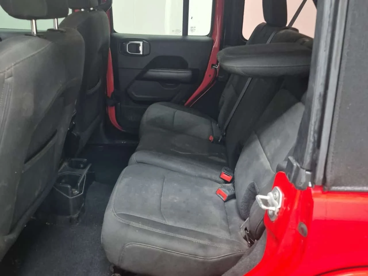 Jeep Wrangler * 4x4 Sahara * KEYLESS * ������� *  | Mobile.bg � ����������� 13
