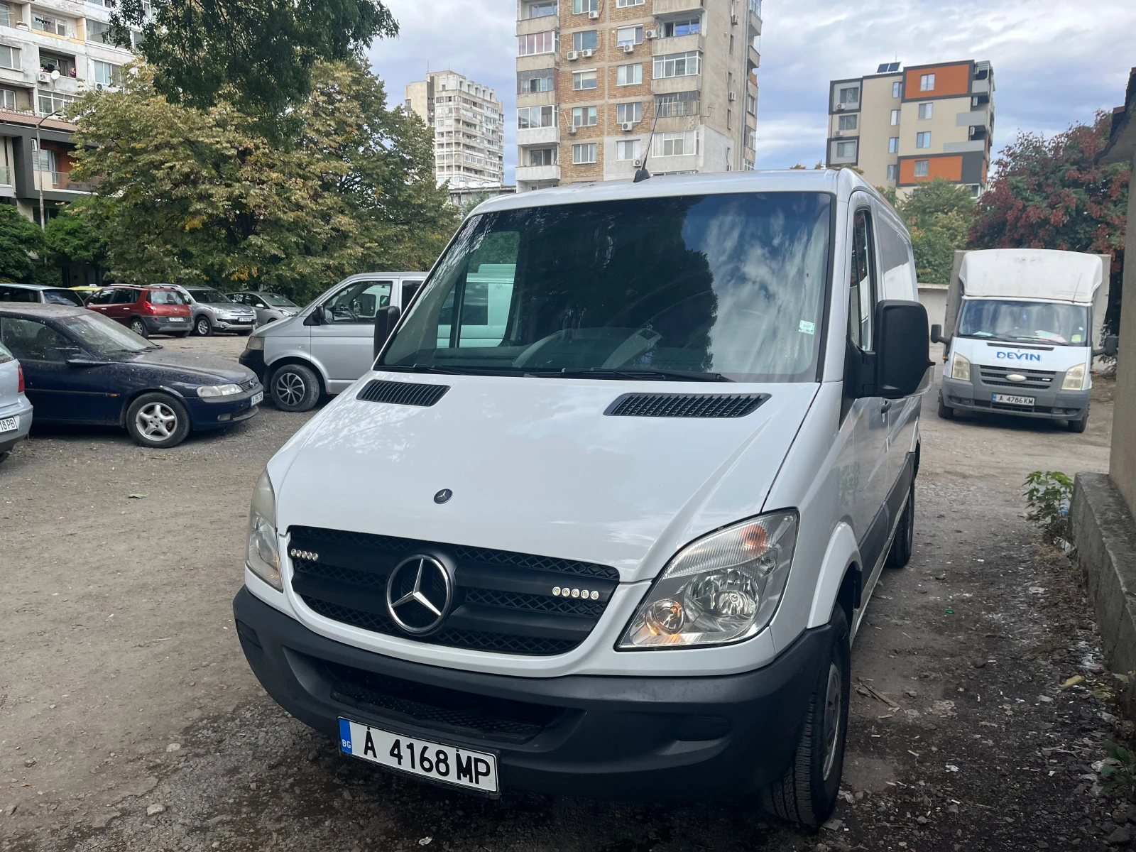 Mercedes-Benz Sprinter 210