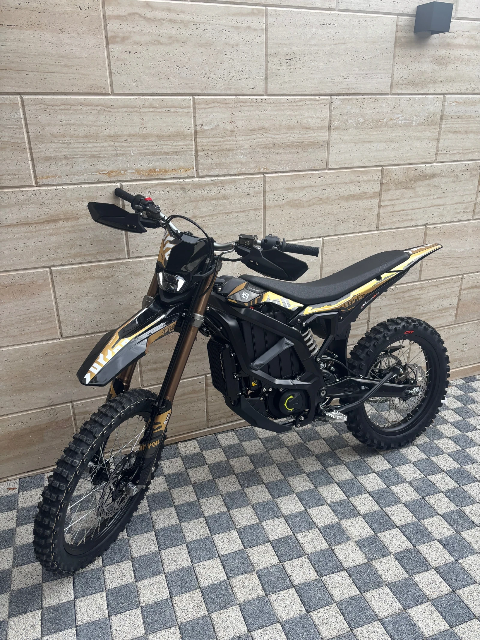 Surron Ultra Bee Guts seat cover - изображение 3