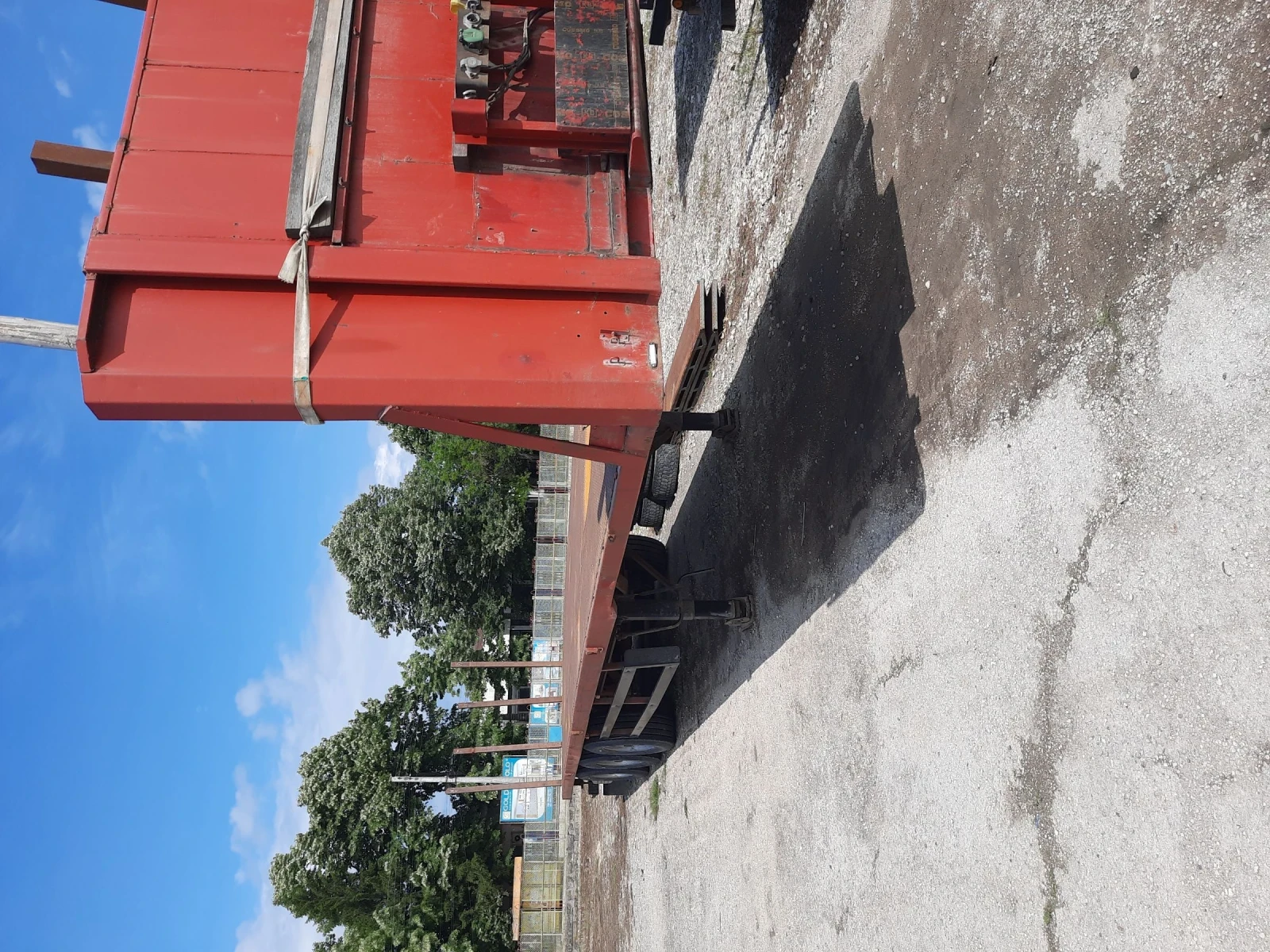 Полуремарке LeciTrailer