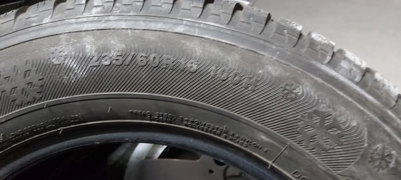 Гуми Зимни 235/60R16, снимка 8 - Гуми и джанти - 30950945