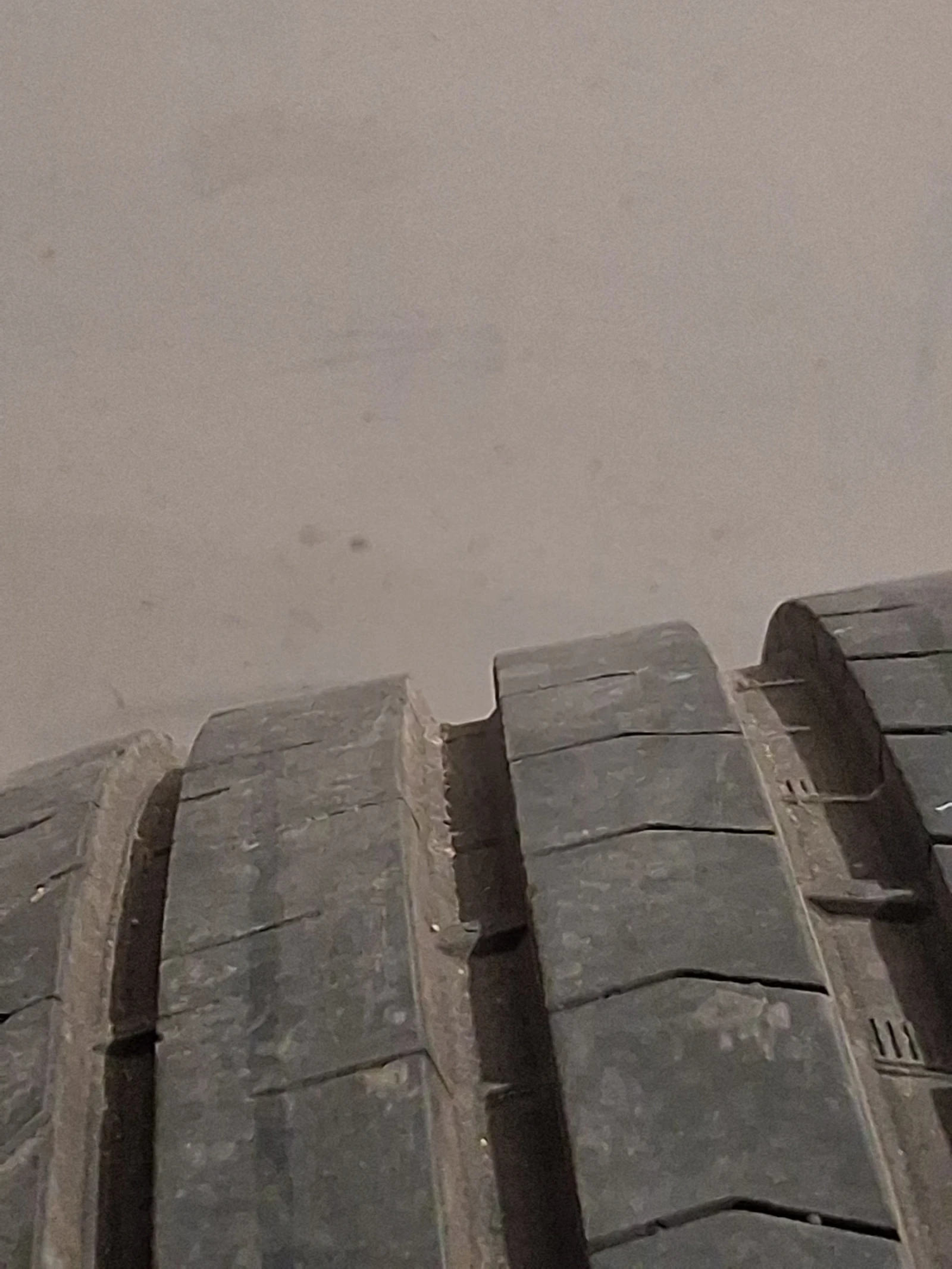 Гуми Летни 225/55R17, снимка 3 - Гуми и джанти - 54041685