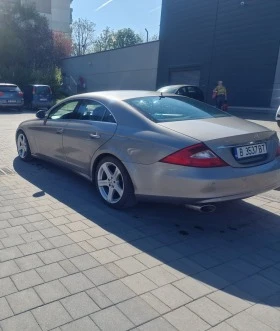  Mercedes-Benz CLS 32...