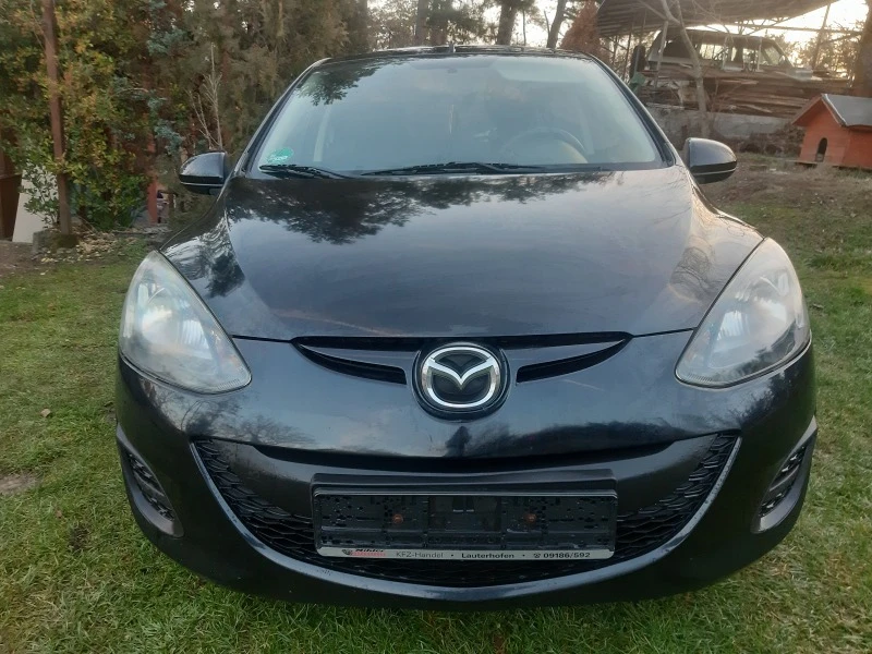 Mazda 2, снимка 1 - Автомобили и джипове - 47405662