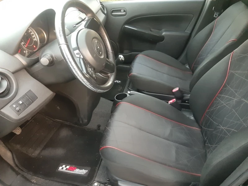 Mazda 2, снимка 5 - Автомобили и джипове - 47405662