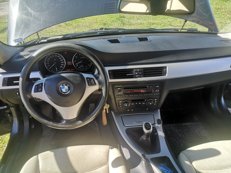 BMW 330, снимка 10 - Автомобили и джипове - 45020112