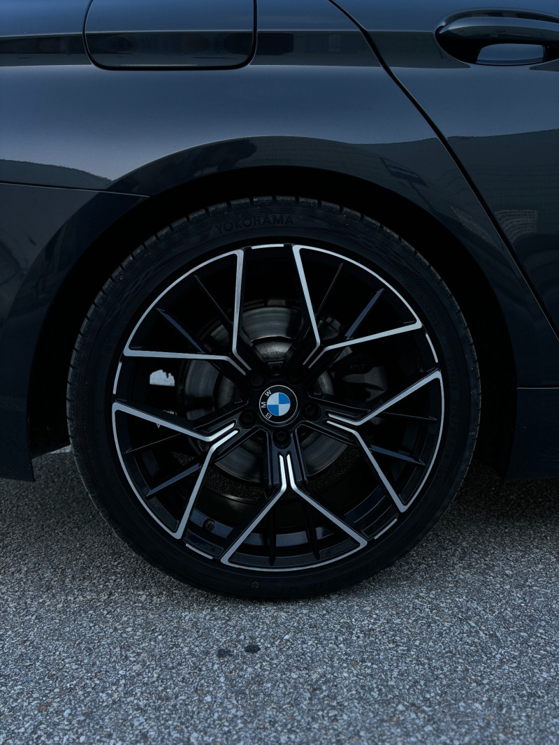 BMW 518 G30 M-Paket , снимка 6 - Автомобили и джипове - 45687646