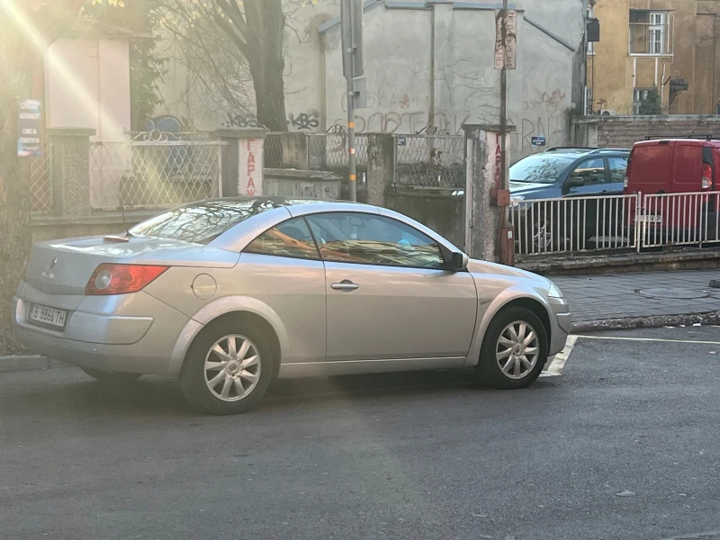 Renault Megane, снимка 1 - Автомобили и джипове - 48098095