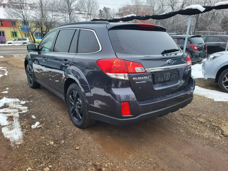 Subaru Outback 2.5 Вс.екстри!, снимка 4 - Автомобили и джипове - 48745738