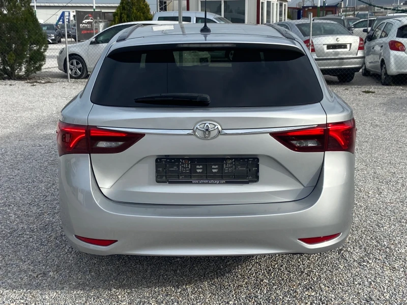 Toyota Avensis 1.8 DISTRONIK, NAVI, KAYLESS GO, LANE ASISTENT, снимка 5 - Автомобили и джипове - 49510490