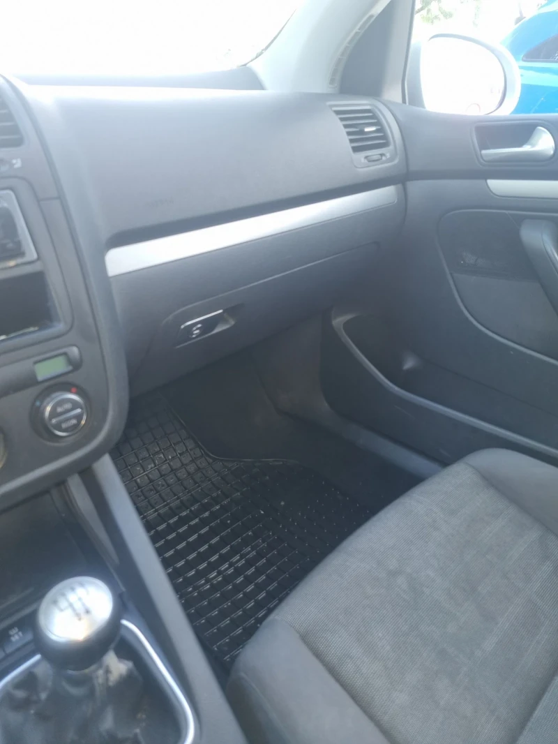 VW Golf GOLF 5, снимка 10 - Автомобили и джипове - 50181717