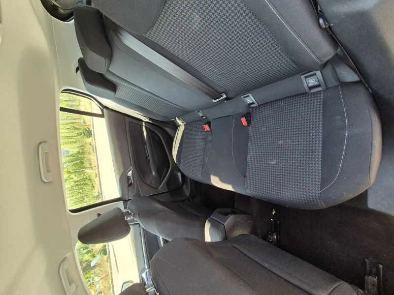 Peugeot 308 1.5, снимка 14 - Автомобили и джипове - 51243780