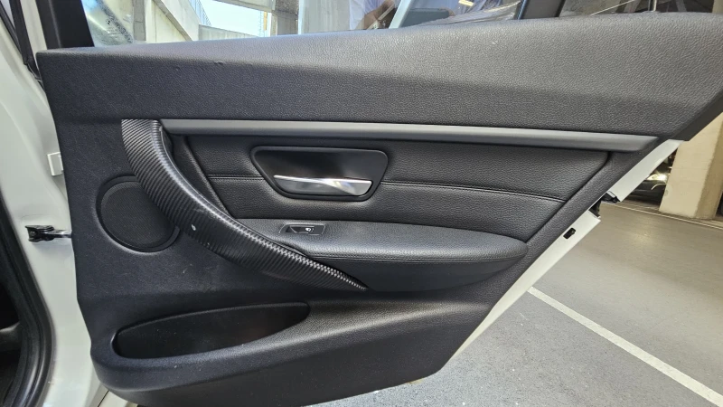 BMW 328 328i/360CAMERA/, снимка 17 - Автомобили и джипове - 52773769